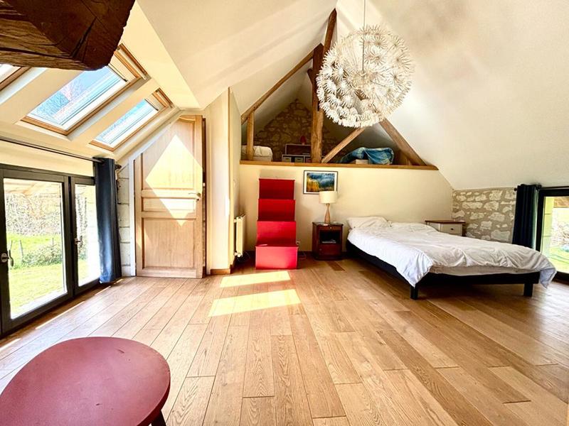 Moulin - 401 m² - 12 pièces