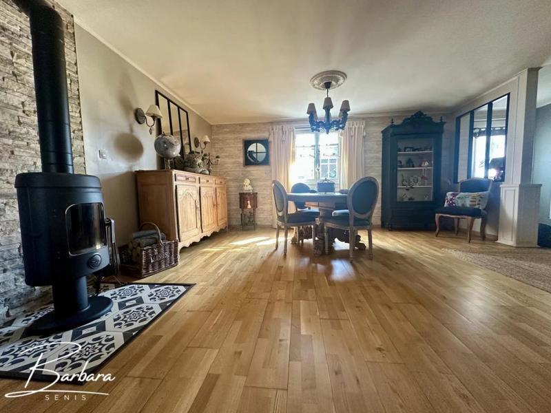 Maison - 102 m² - 5 pièces