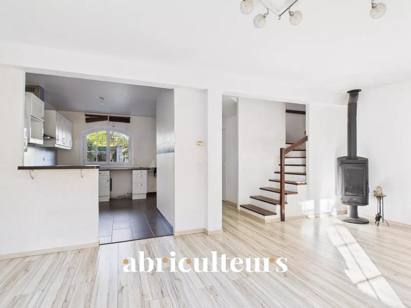 Maison - 89 m² - 4 pièces