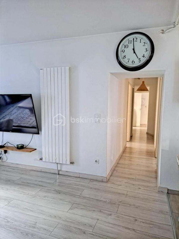Appartement - 95 m² - 6 pièces