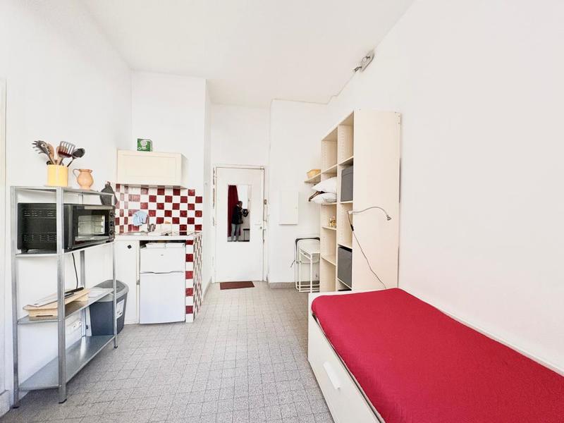 Studio - 14 m² - 1 pièce