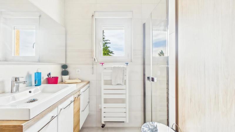 Maison - 185 m² - 6 pièces