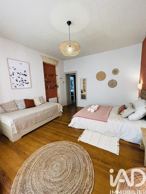 Maison - 320 m² - 10 pièces