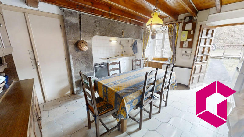 Maison - 180 m² - 7 pièces