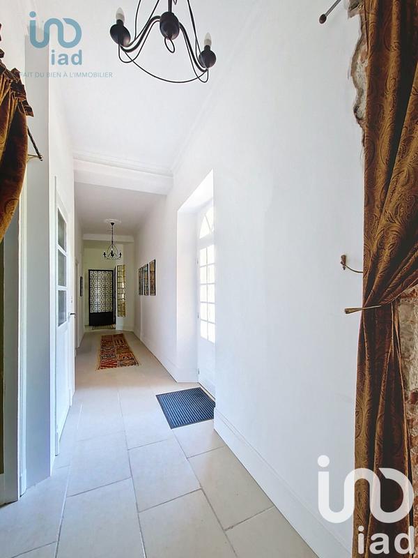 Maison - 280 m² - 8 pièces