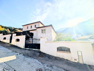 Maison - 155 m² - 6 pièces