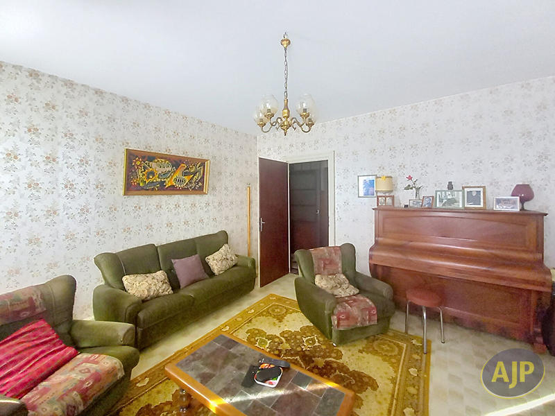 Maison - 141 m² - 6 pièces