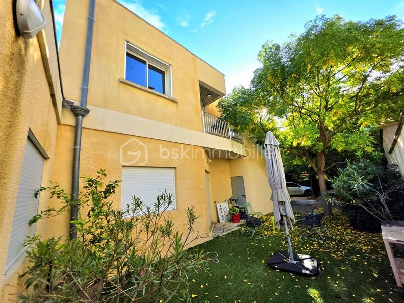 Immeuble - 261 m² - 8 pièces