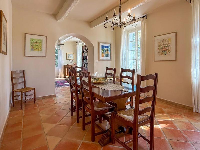 Maison - 359 m² - 10 pièces