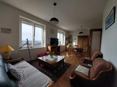 Appartement - 94 m² - 5 pièces