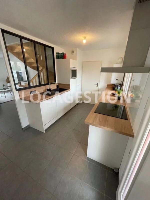 Maison - 104 m² - 5 pièces