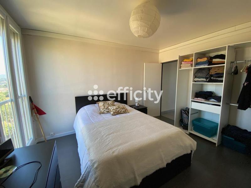 Appartement - 79 m² - 4 pièces