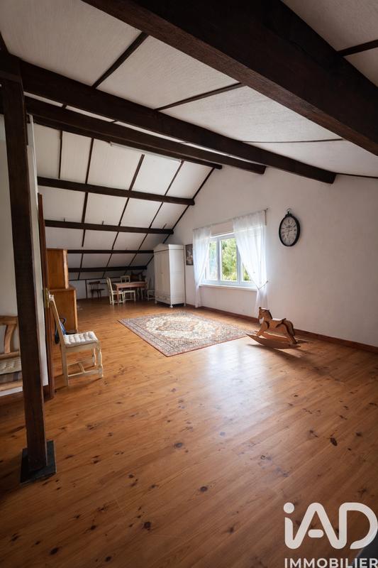 Maison - 240 m² - 5 pièces