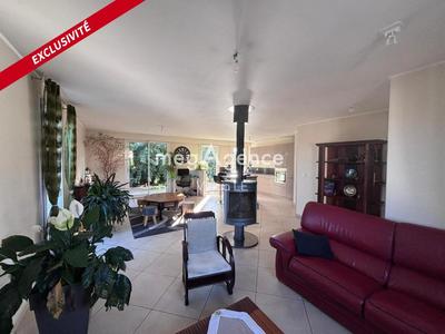 Maison - 91 m² - 4 pièces