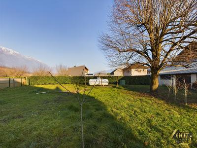 Maison - 243 m² - 9 pièces