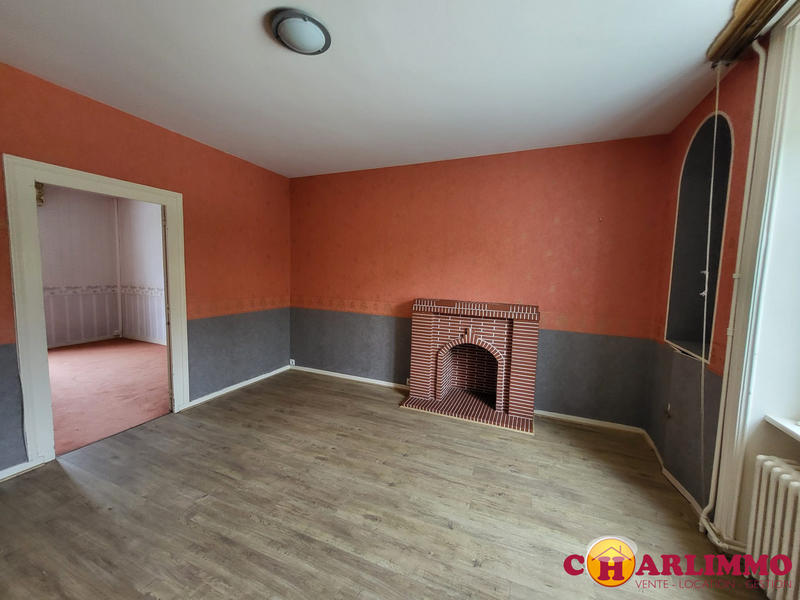 Maison traditionnelle - 211 m² - 10 pièces