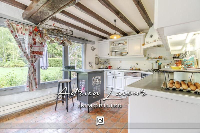 Maison - 180 m² - 8 pièces