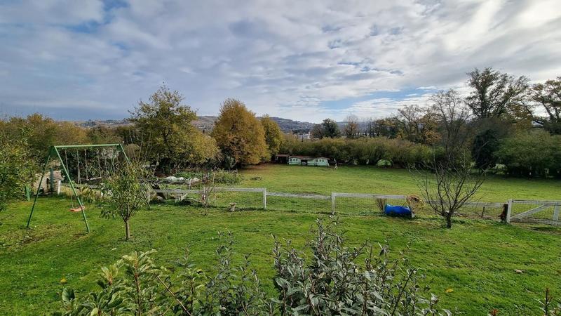 Maison - 235 m² - 8 pièces