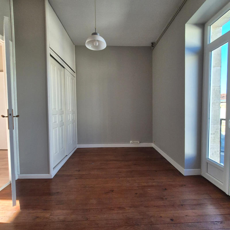 Maison - 225 m² - 8 pièces