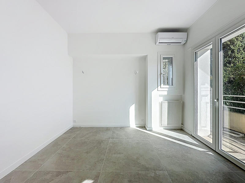 Appartement - 96 m² - 4 pièces