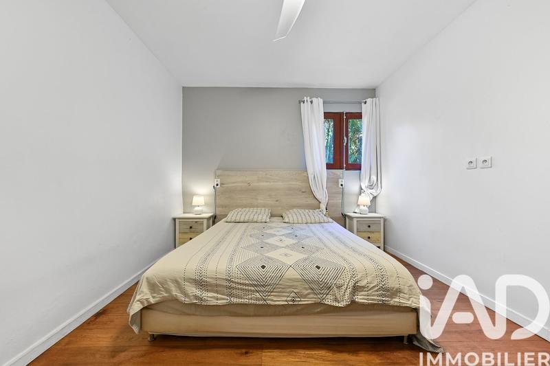 Maison - 215 m² - 7 pièces