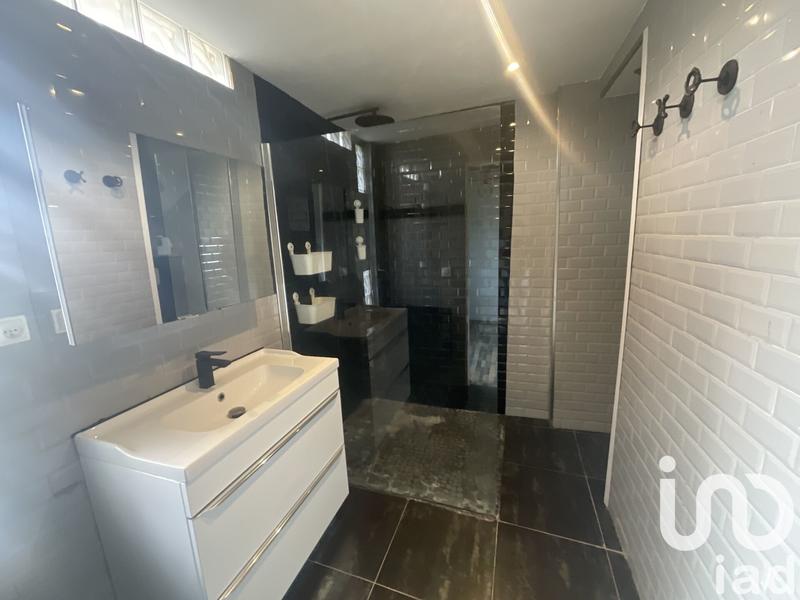 Appartement - 100 m² - 3 pièces