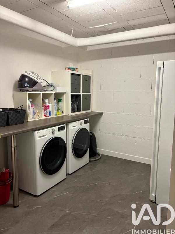 Maison - 185 m² - 8 pièces