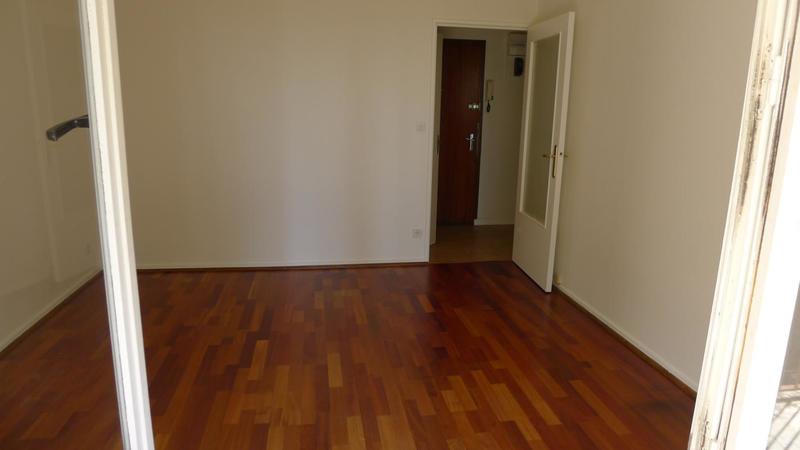 Studio - 30 m² - 1 pièce