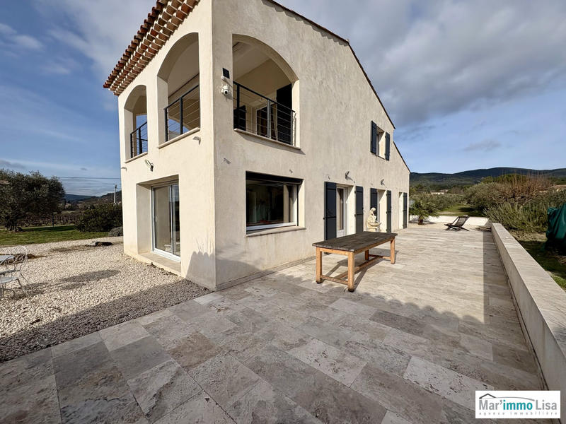 Maison - 115 m² - 4 pièces