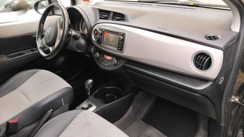 Toyota Yaris 1.3 Vvt-i 99 Bva6 Dynamic