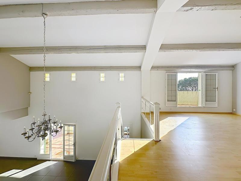 Villa - 200 m² - 6 pièces