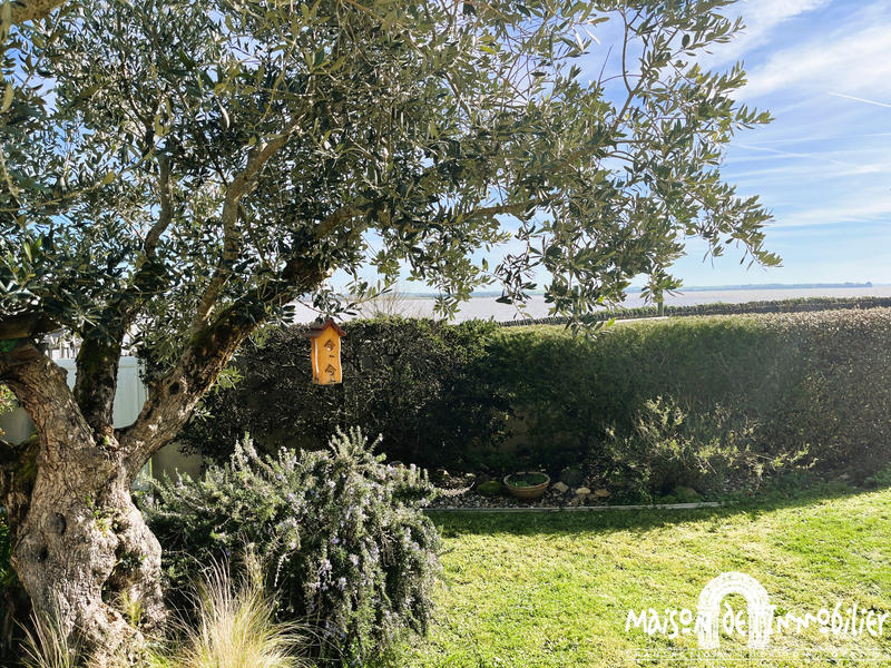 Maison - 185 m² - 7 pièces