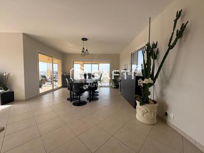 Maison - 158 m² - 5 pièces