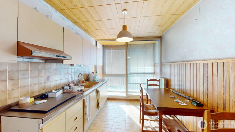 Appartement - 81 m² - 4 pièces