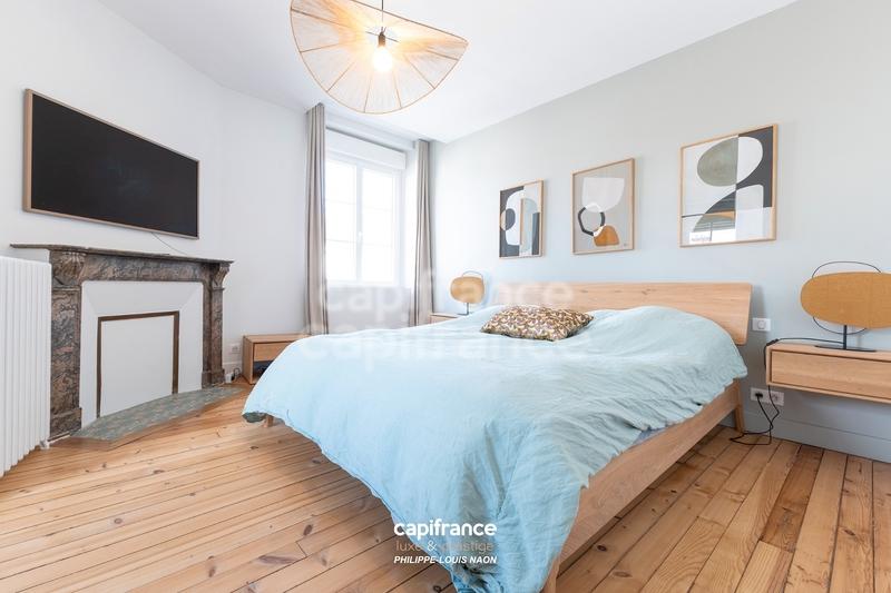 Maison bourgeoise - 251 m² - 10 pièces