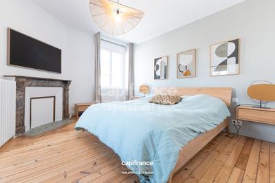 Maison bourgeoise - 251 m² - 10 pièces