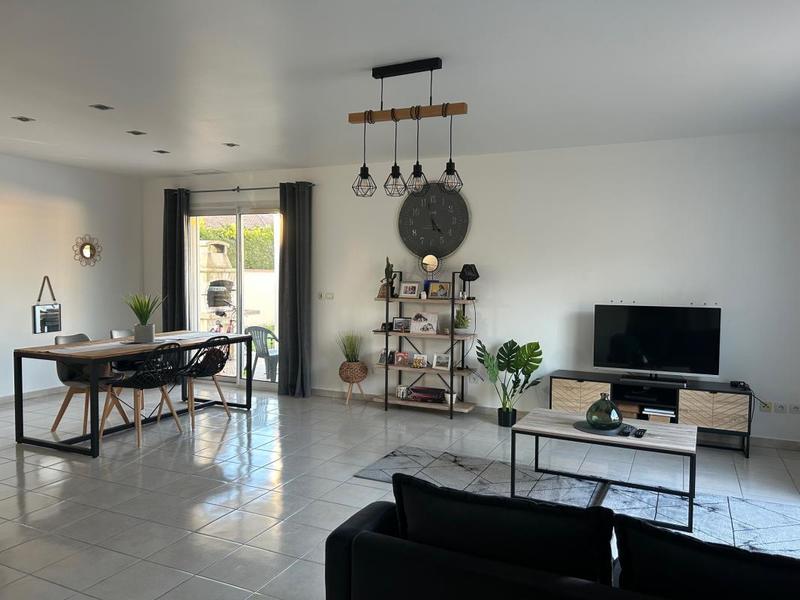 Propriété - 149 m² - 6 pièces