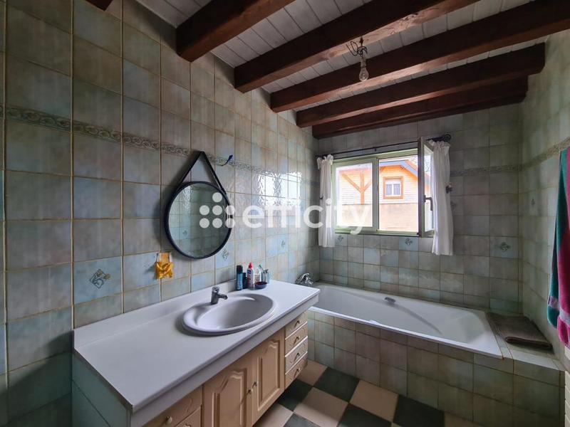 Maison - 146 m² - 5 pièces