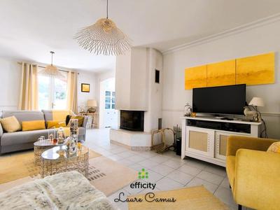 Maison - 139 m² - 6 pièces