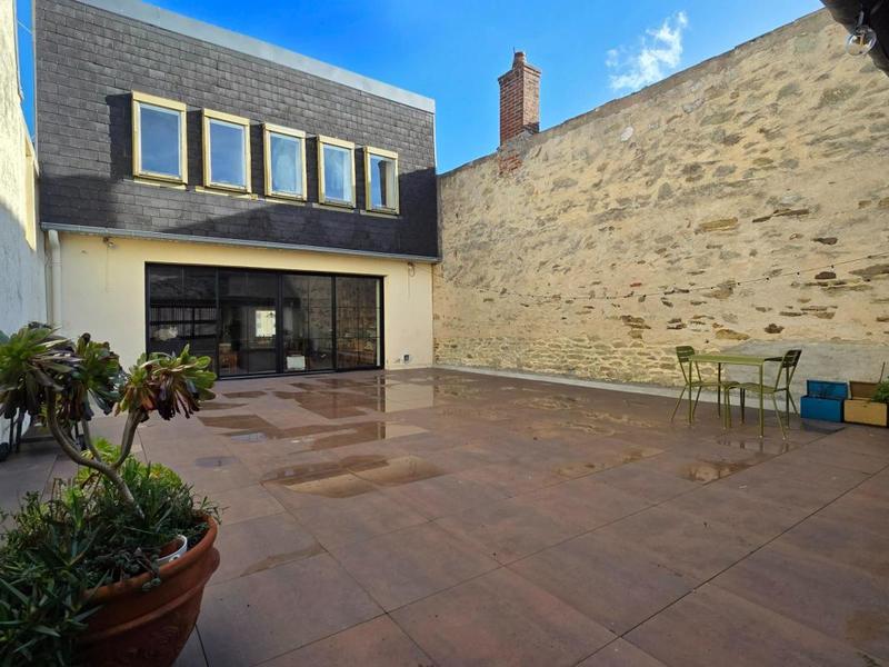 Maison - 140 m² - 6 pièces