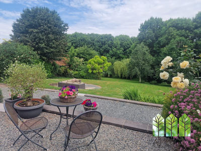 Maison - 245 m² - 6 pièces