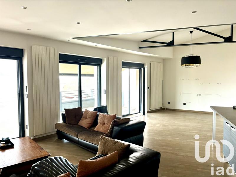 Appartement - 182 m² - 5 pièces