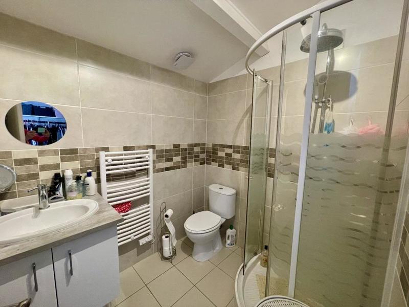 Maison - 185 m² - 8 pièces