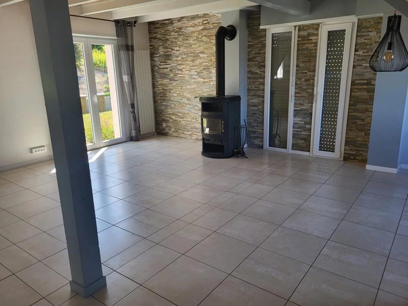 Maison - 123 m² - 7 pièces