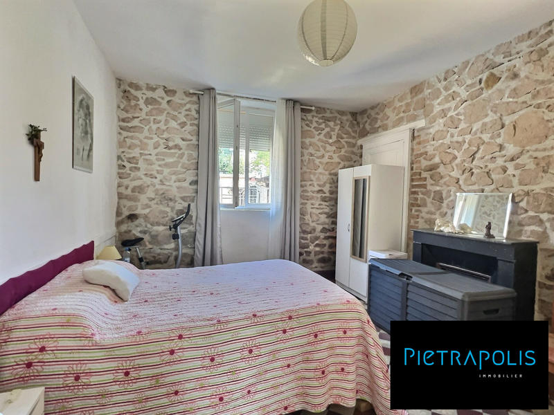 Maison - 302 m² - 10 pièces