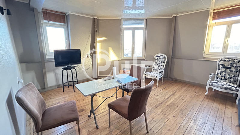 Appartement - 127 m² - 6 pièces