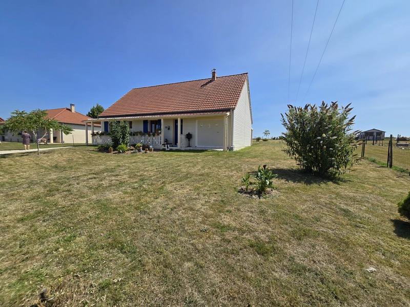 Maison - 100 m² - 4 pièces