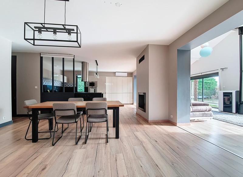 Maison - 155 m² - 5 pièces