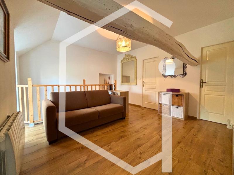 Maison - 180 m² - 3 pièces