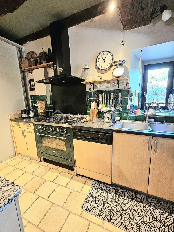 Maison ancienne - 260 m² - 8 pièces